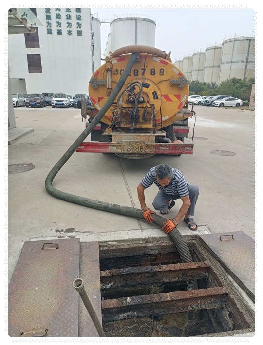 潭门镇隔油池清掏